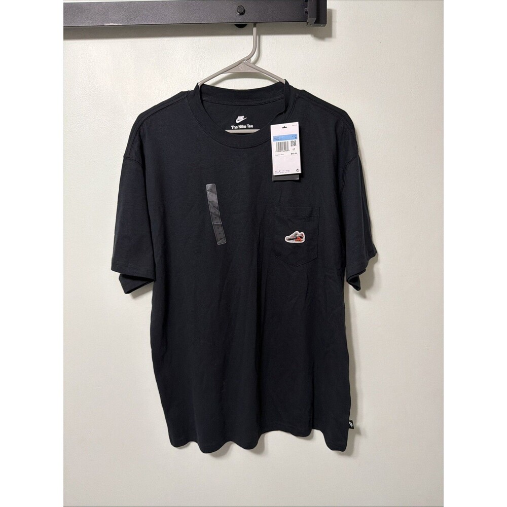 Nike Mens Max90 Shoe Patch Pocket Tee Sz M Black Loose Fit NWT The Nike Tee
